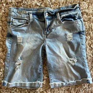 Bermuda jean shorts